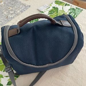 Reuse-able insulated lunch bag